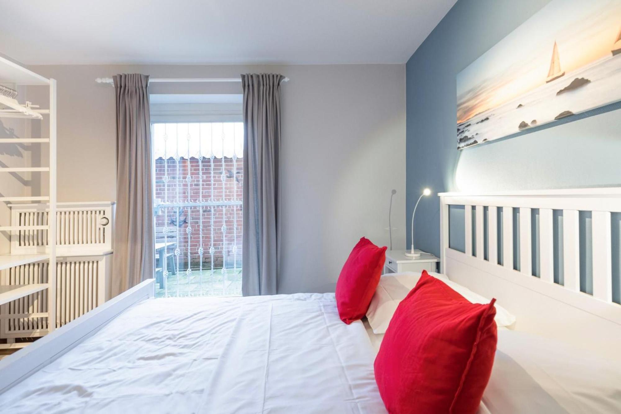 Ferienwohnung Lutte Stuuv Husum  Exterior foto